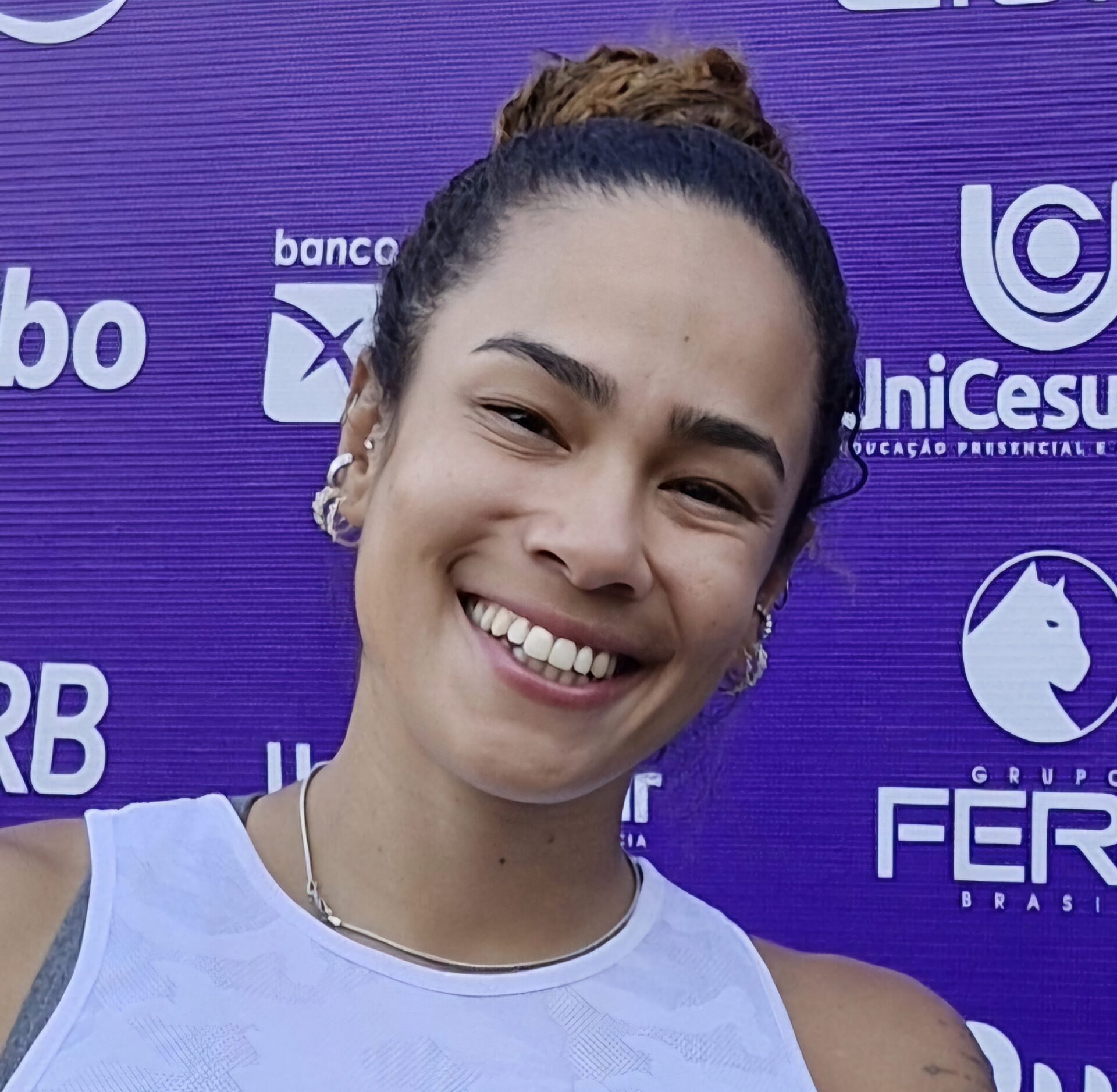 Maria Fernanda Alves 